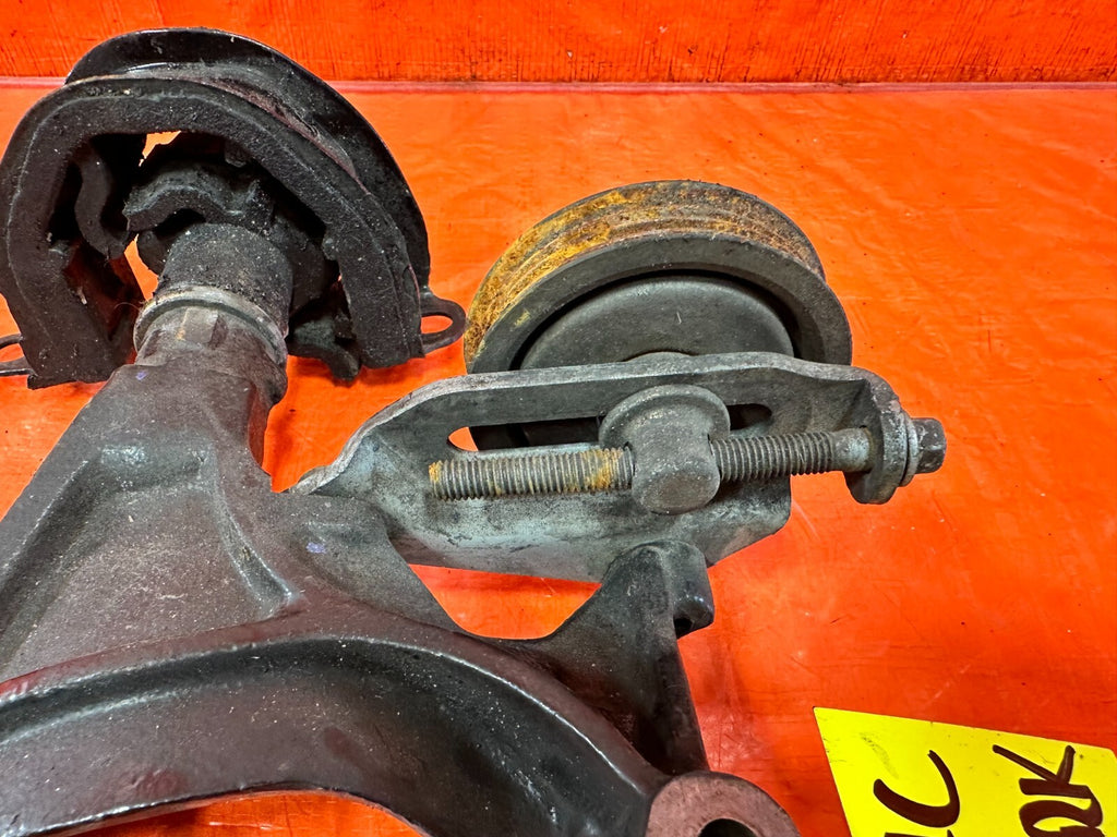 93 97 HONDA DEL SOL   92 95 CIVIC   D15B7 D16Z6 AC COMPRESSOR BRACKET   OEM SOHC7