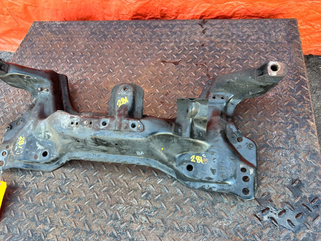 94 01 ACURA INTEGRA   FRONT SUBFRAME CROSSMEMBER SUB FRAME ENGINE CRADLE OEM 2813