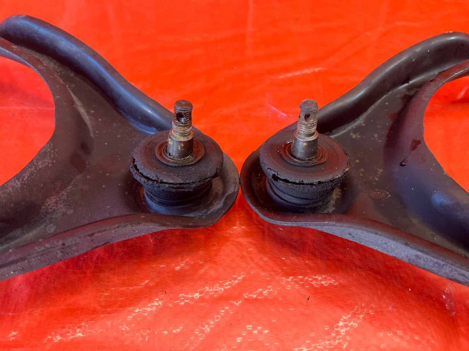 97 01 PRELUDE   BASE   CONTROL ARM SET   LEFT AND RIGHT UPPER FITMENT ARMS   OEM11