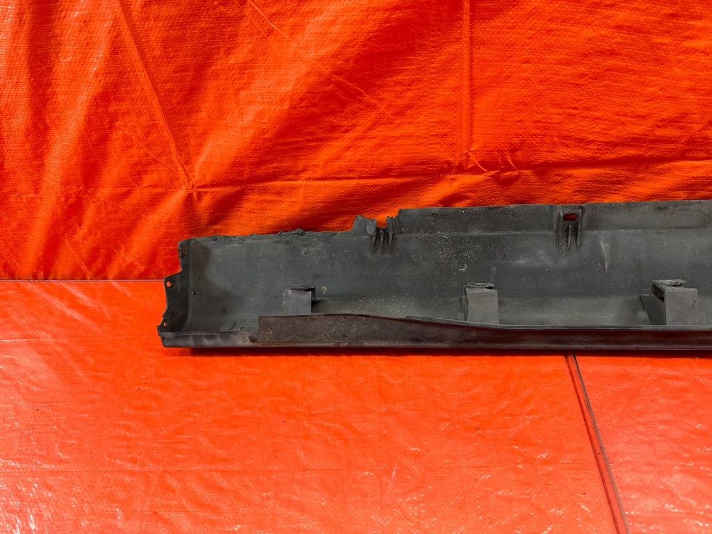 95 98 HONDA ODYSSEY   SIDE SKIRT ROCKER MOLDING TRIM   LEFT SIDE   OEM #19315