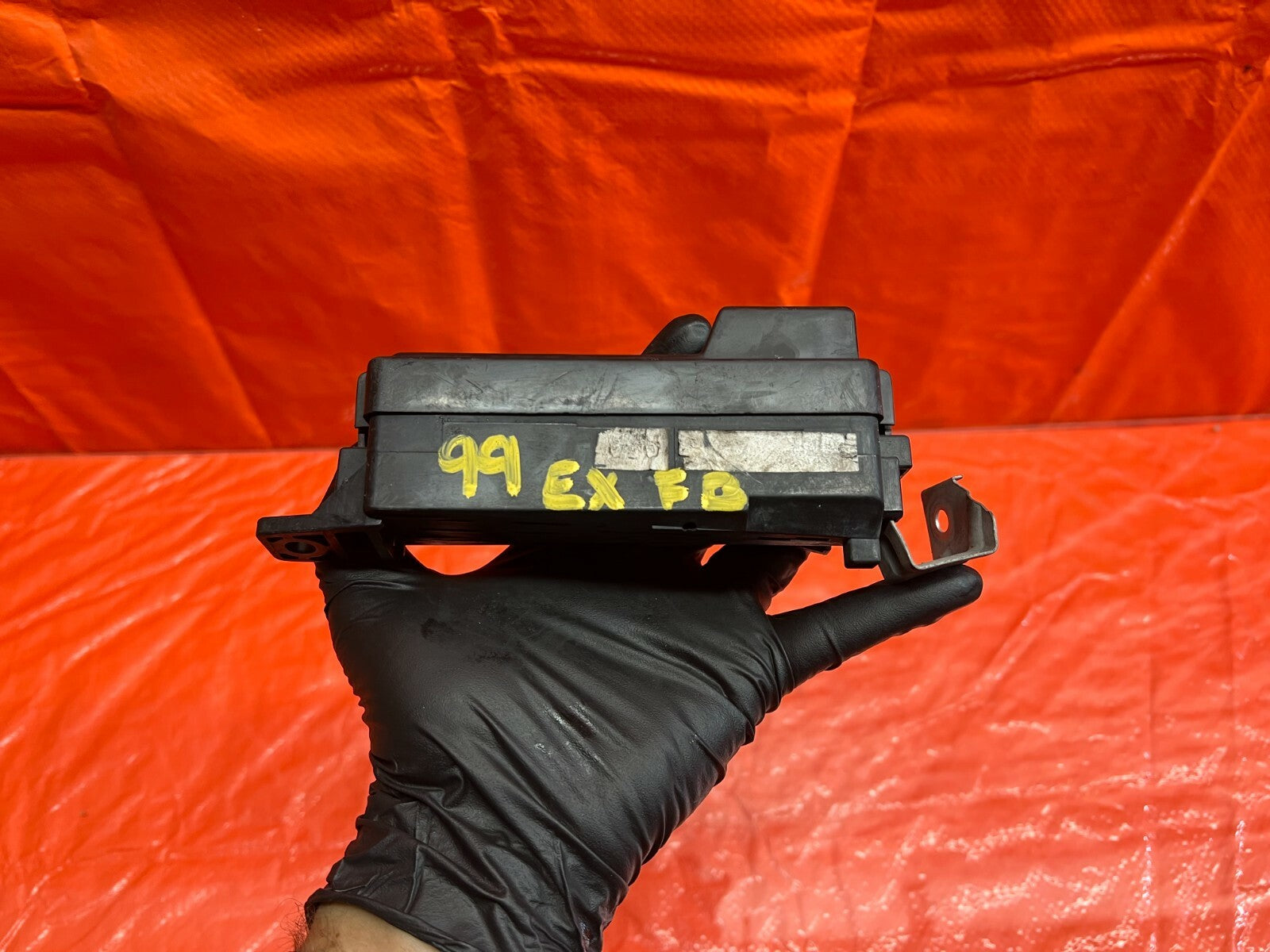 94 01 ACURA INTEGRA   ABS PUMP MODULE FUSE BOX   OEM   38230 ST5 003   #996