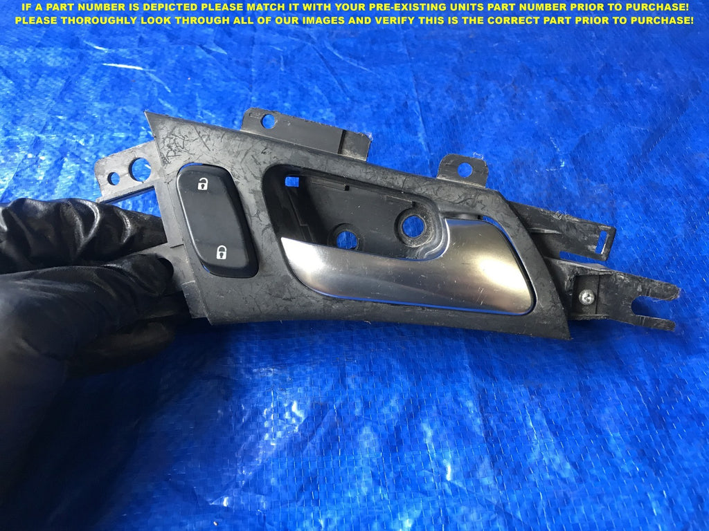 OEM 2004 2005 ACURA TL PASSENGER RIGHT FRONT INTERIOR DOOR HANDLE   0