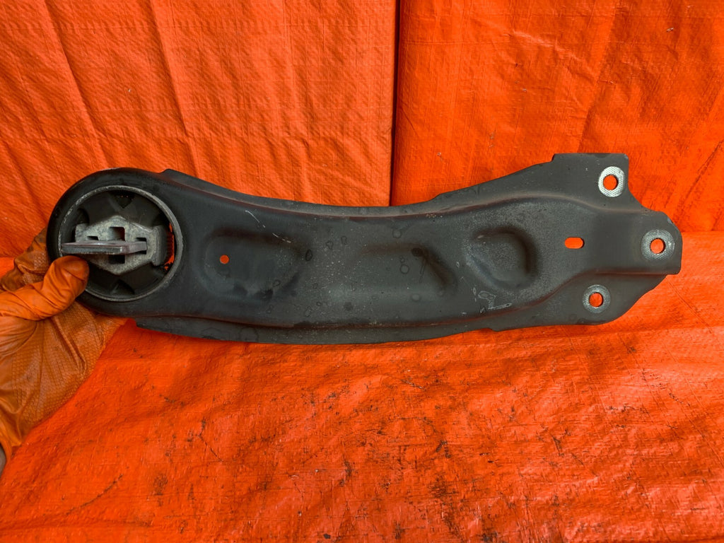 OEM 2015 15 MERCEDES BENZ CLA 250 4MATIC   DRIVER LEFT REAR TRAILING ARM0