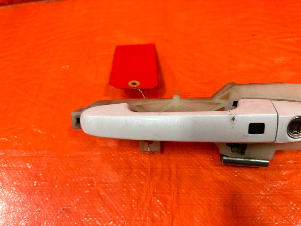 14 16 HYUNDAI GENESIS COUPE   LEFT EXTERIOR DOOR HANDLE   W/ SMART KEY   OEM 3023