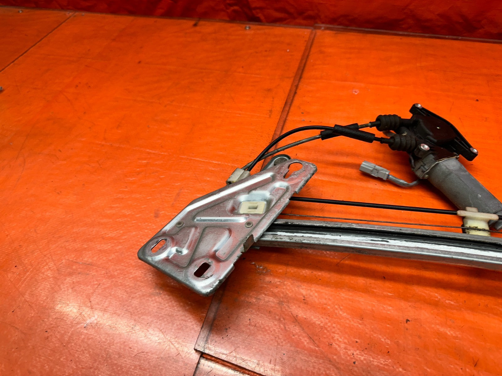 94-01 ACURA INTEGRA 4D RIGHT FRONT PASSENGER WINDOW REGULATOR MOTOR OEM #3417