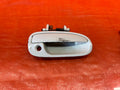 96 00 HONDA CIVIC   PASSENGER RIGHT EXTERIOR DOOR HANDLE   OEM WHITE   OEM #1240