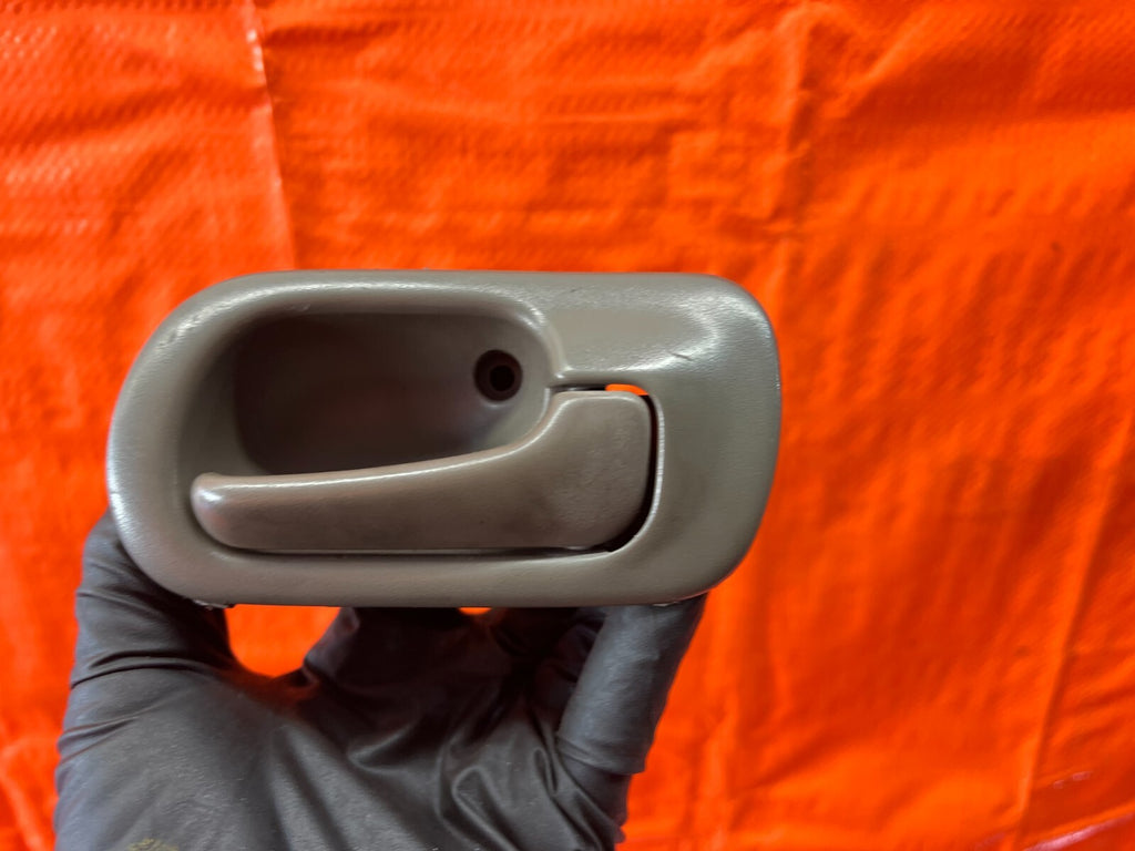 96 00 HONDA CIVIC SEDAN EX LX RIGHT FRONT / REAR INTERIOR DOOR HANDLE OEM #162 15