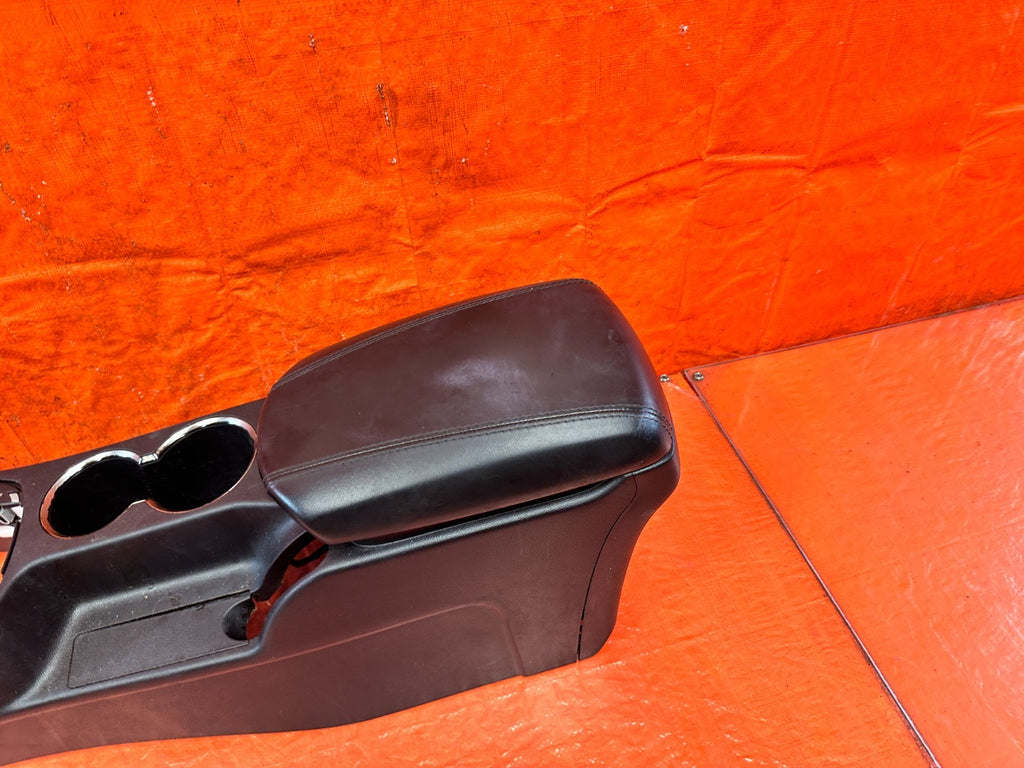 13 16 HYUNDAI GENESIS COUPE   ARM REST / CENTER CONSOLE STORAGE COMPARTMENT 3269