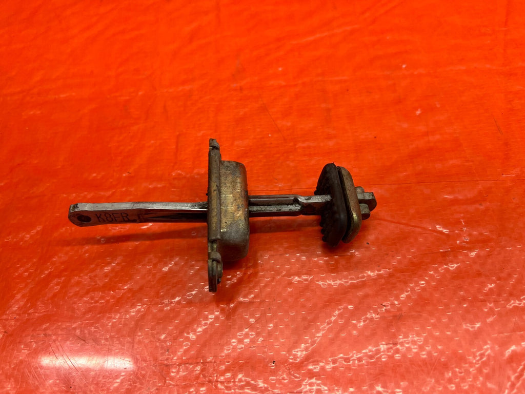 90 96 ACURA INTEGRA 2D   LEFT / RIGHT   DOOR CHECKER HINGE ARM STOPPER OEM 2265