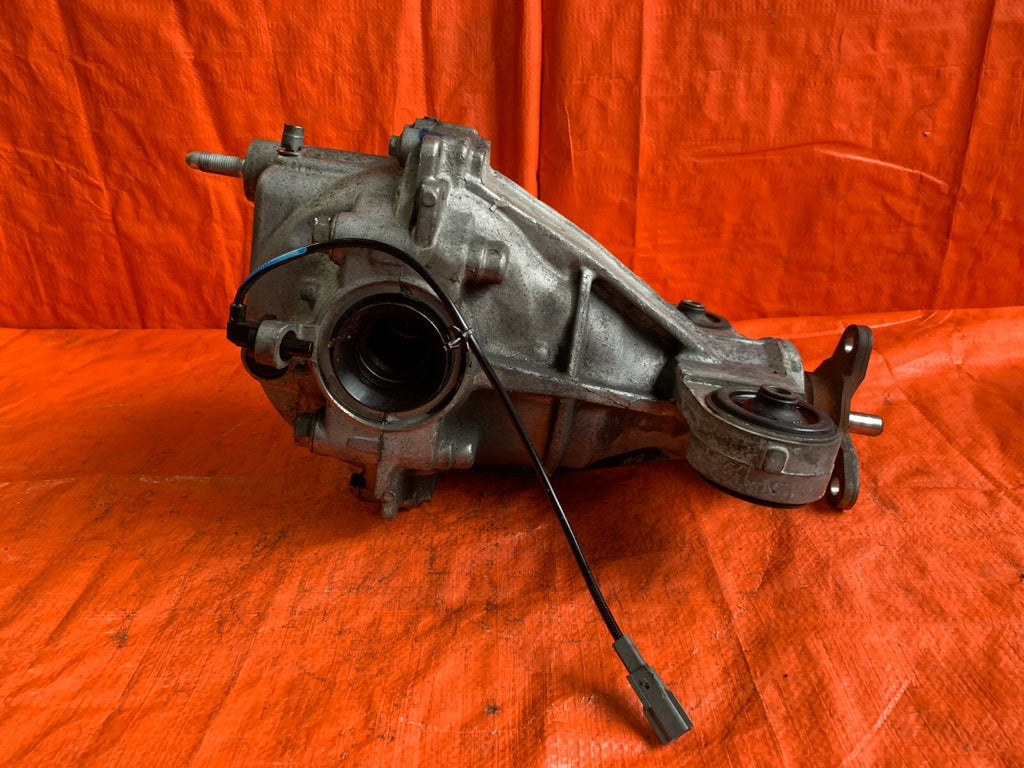 OEM 2016   2018 INFINITI Q50 REAR WHEEL DRIVE DIFFERENTIAL DIFF CARRIER PUMPKIN 0