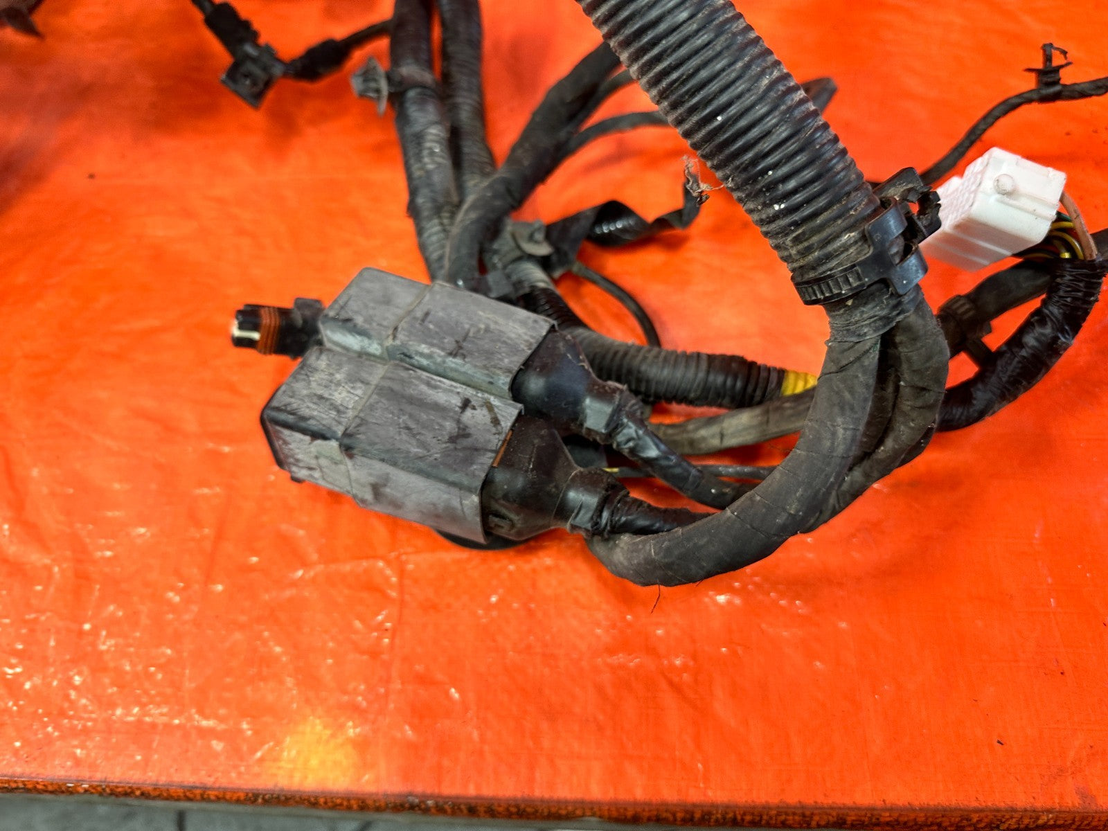 2013 13  HYUNDAI GENESIS COUPE TRACK ENGINE BAY UNDER THE HOOD HARNESS FUSE BOX7