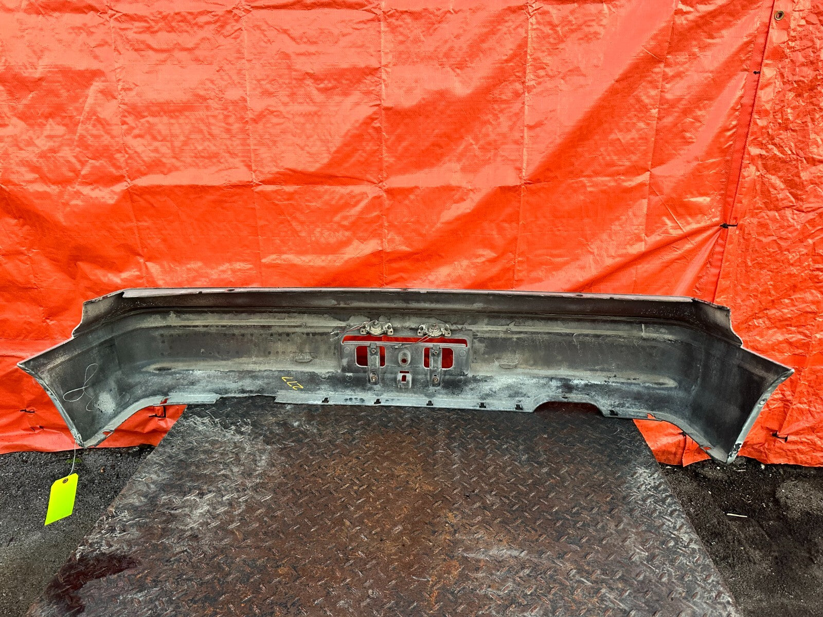 88 89 HONDA CRX   REAR BUMPER COVER   WHITE COLOR   OEM FACTORY #2778
