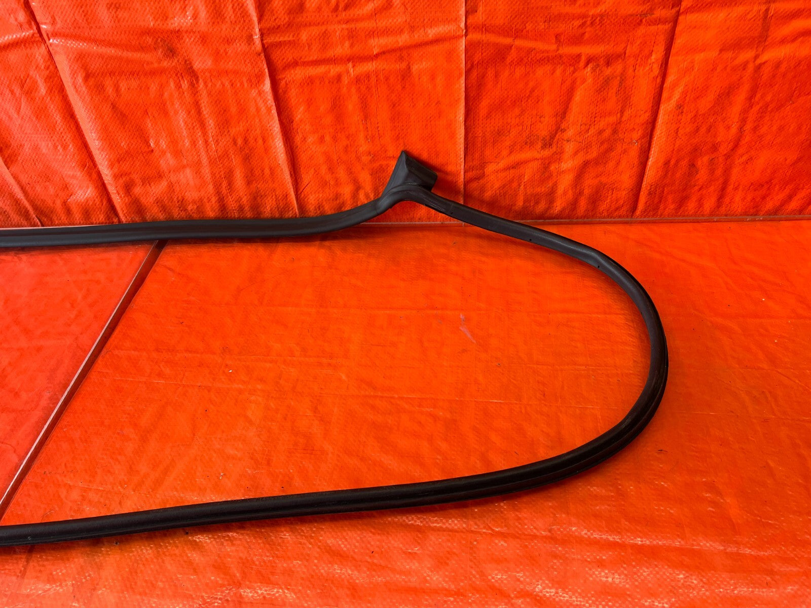 13 18 ACURA RDX PASSENGER RIGHT FRONT DOOR WEATHER STRIP SEAL GASKET OEM 1534