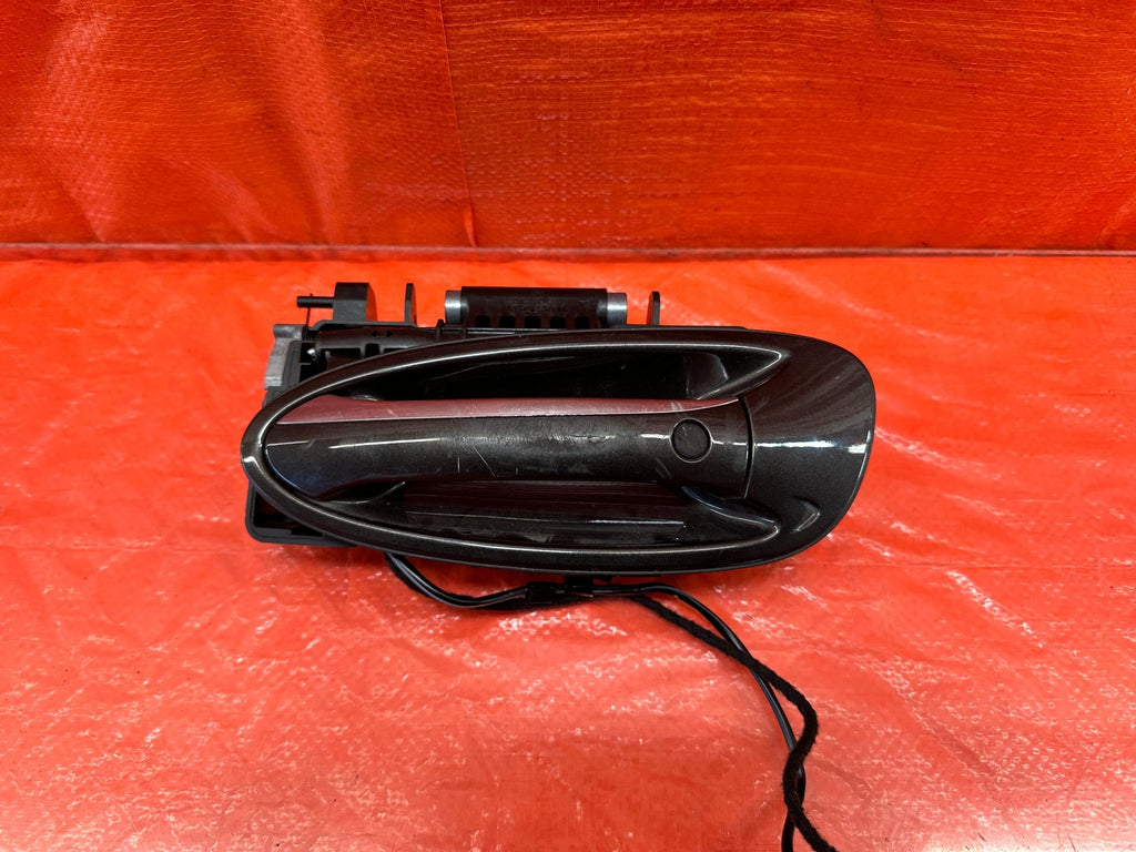 10 16 PORSCHE PANAMERA   DRIVER LEFT REAR EXTERIOR DOOR HANDLE   OEM FACTORY #656