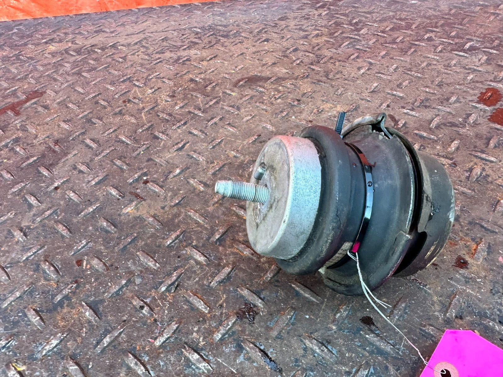 09 13 INFINITI   G37 2D COUPE   RWD   ENGINE MOTOR MOUNT LEFT OR RIGHT OEM #2784