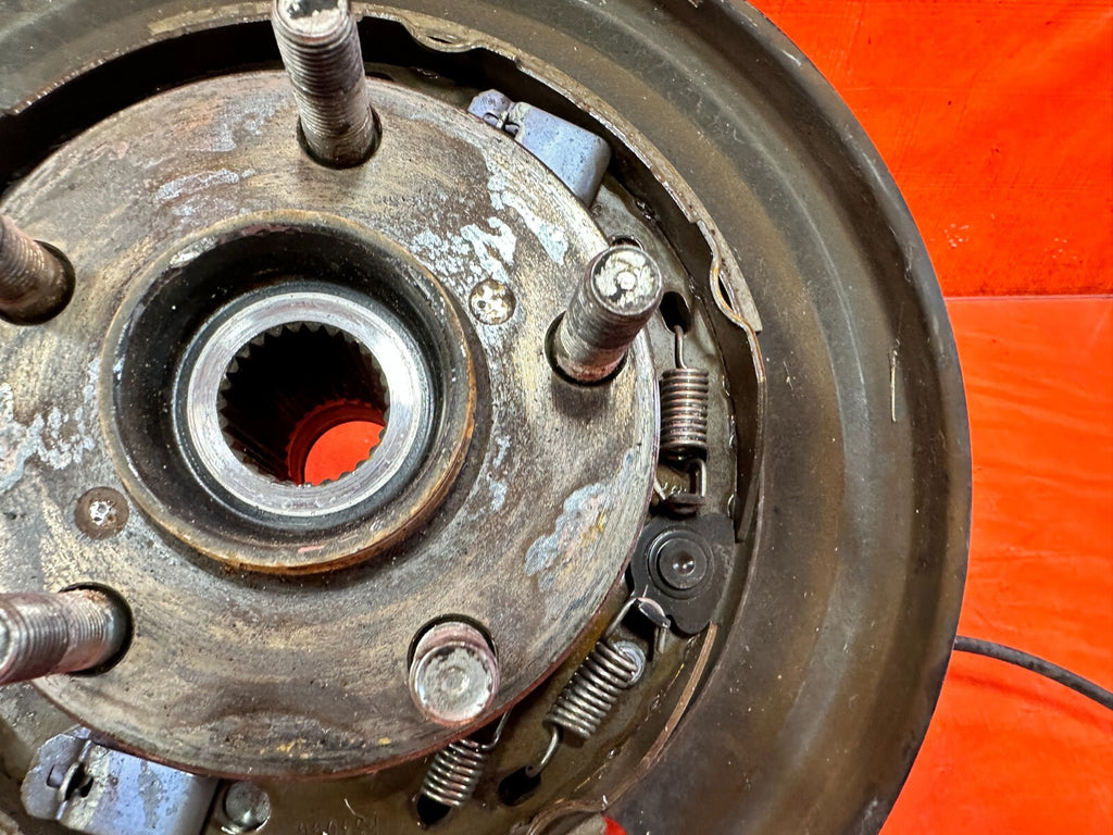13 16 SCION FRS   DRIVER LEF REAR   SPINDLE KNUCKLE HUB   OEM #2933