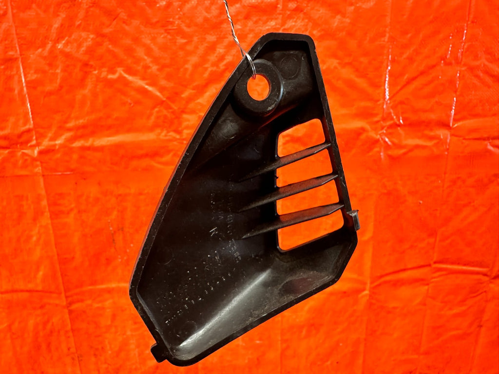90 91 HONDA CIVIC HATCHBACK   PASSENGER RIGHT OUTER BY DOOR AC DASH VENT OEM 3172
