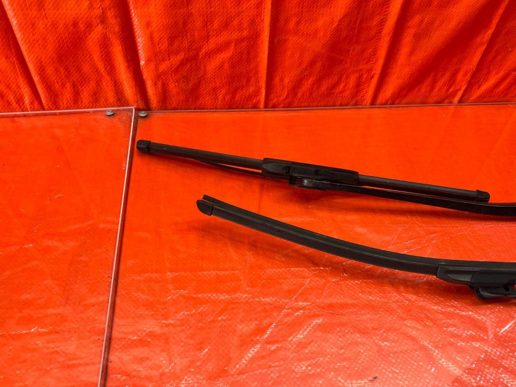 04 08 ACURA TL   WINDSHIELD WIPER ARMS   LEFT AND RIGHT ARM SET   OEM OE #1087