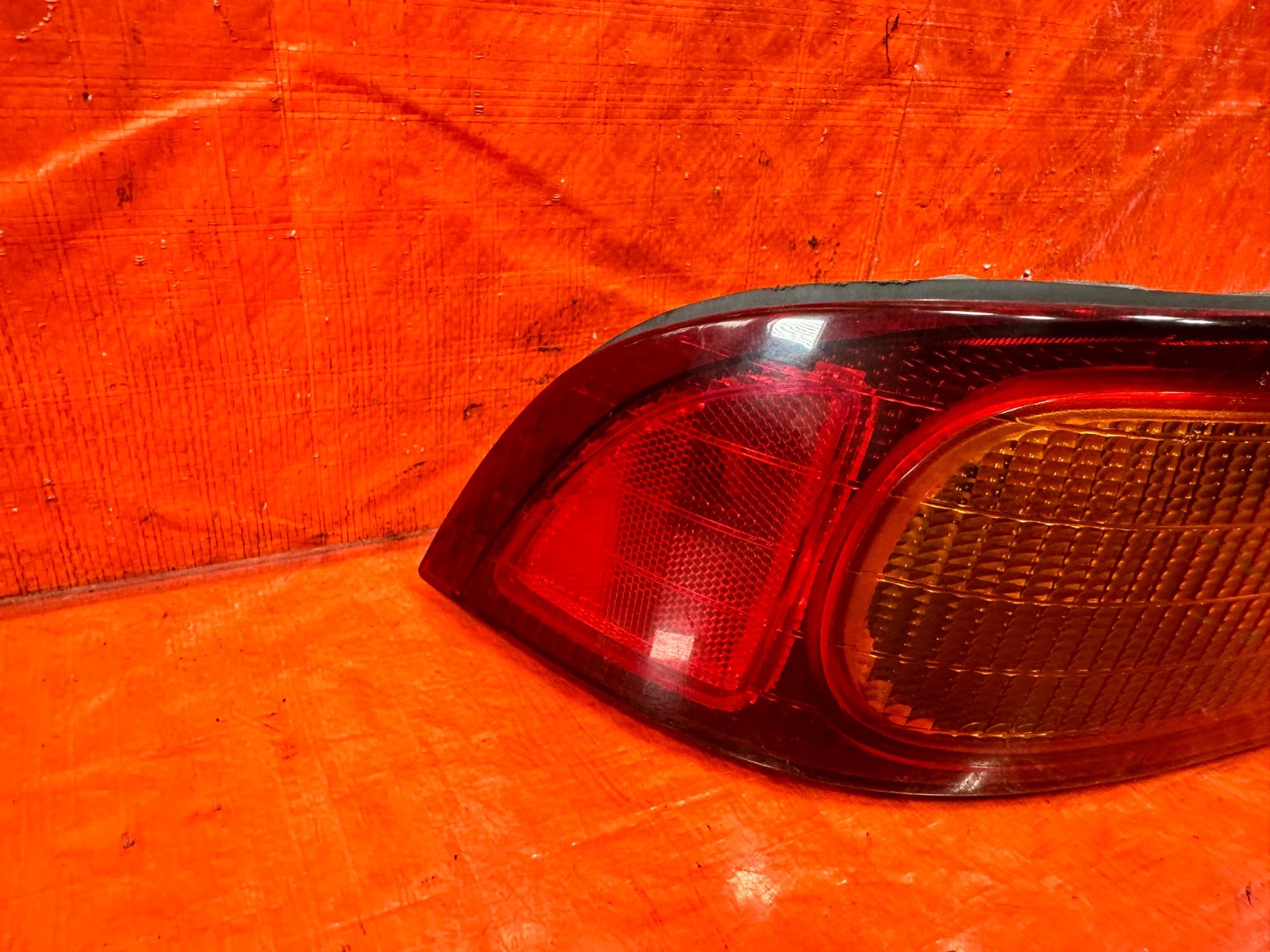 94 01 ACURA INTEGRA 2D   DRIVER LEFT TAIL LIGHT TAIL LAMP   OEM FACOTRY 3094