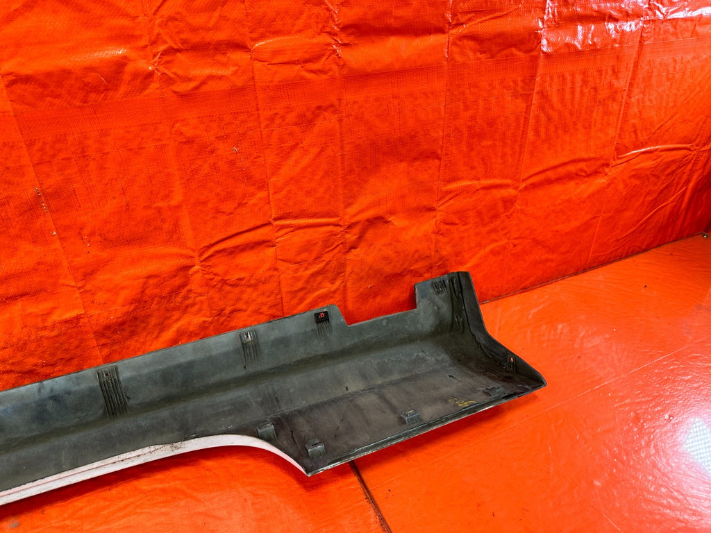 10 16 HYUNDAI GENESIS COUPE DRIVER LEFT SIDE SKIRT ROCKER MOLDING TRIM OEM 30210