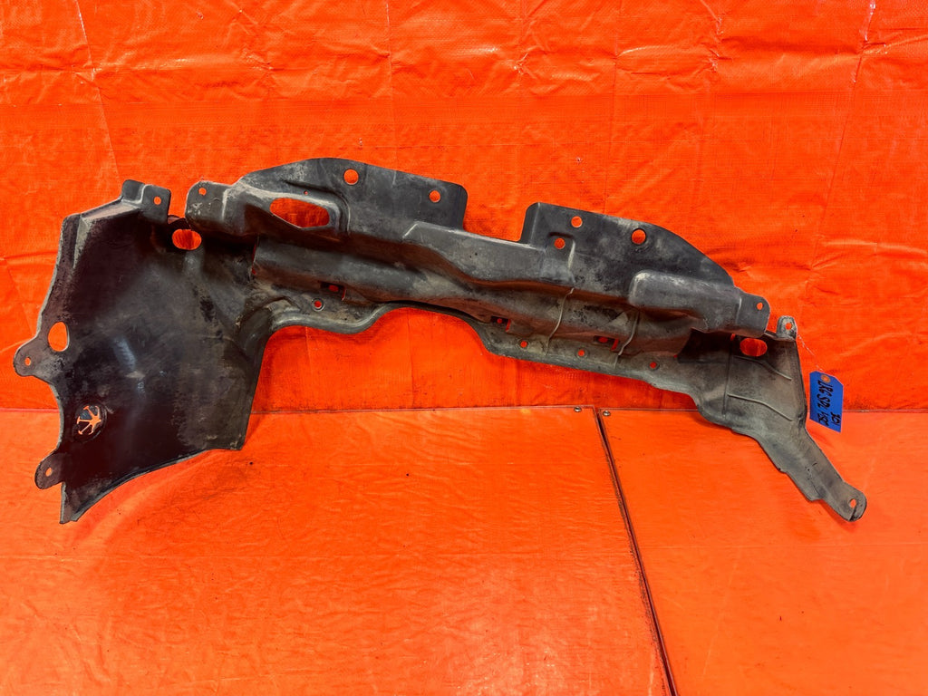 97-01 HONDA CR-V CRV - CENTER UNDER BODY ENGINE SPLASH SHIELD - OEM #3016