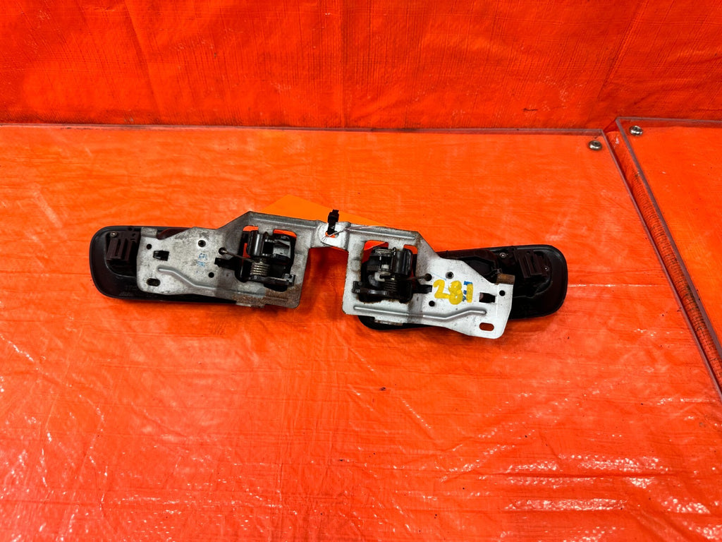 94 01 ACURA INTEGRA 2D LEFT RIGHT INTERIOR DOOR HANDLES W/ TRIM & LOCK SWITCH 812