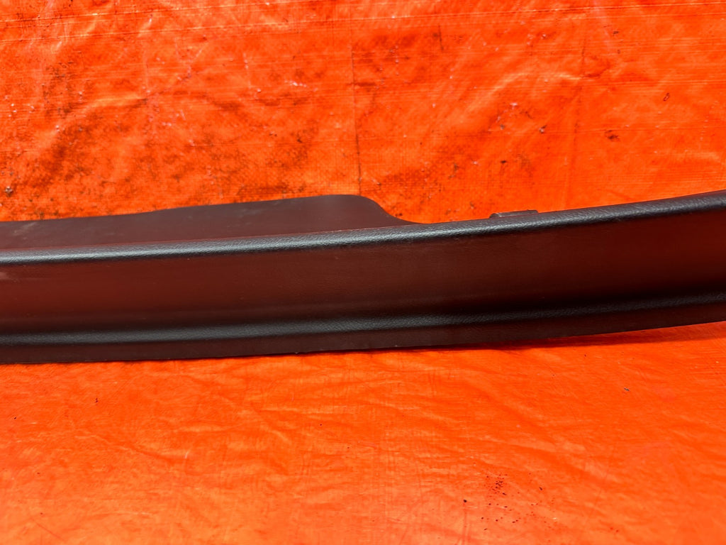 90 91 HONDA CIVIC HATCHBACK   REAR HATCH TAILGATE TRIM PLASTIC COVER OEM 32510