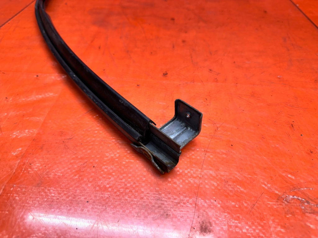 02 06 ACURA RSX RIGHT PASSENGER DOOR WINDOW RUN CHANNEL SEAL OEM #06RSX12