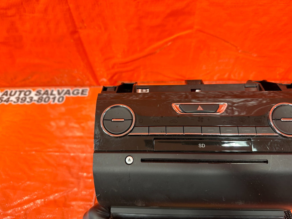 2015 15 MASERATI GHIBLI   RADIO STEREO CD PLAYER CLIMATE CONTROL   68257004AA4
