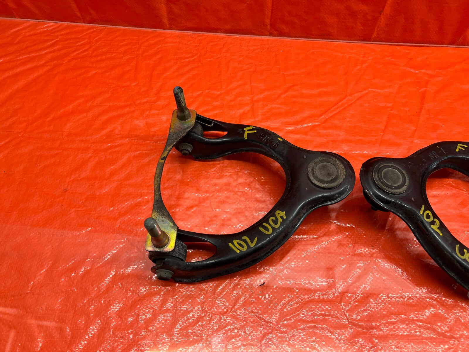 94 01 ACURA INTEGRA   FRONT   UPPER CONTROL ARM SET OF 2   LEFT RIGHT   OEM #1025