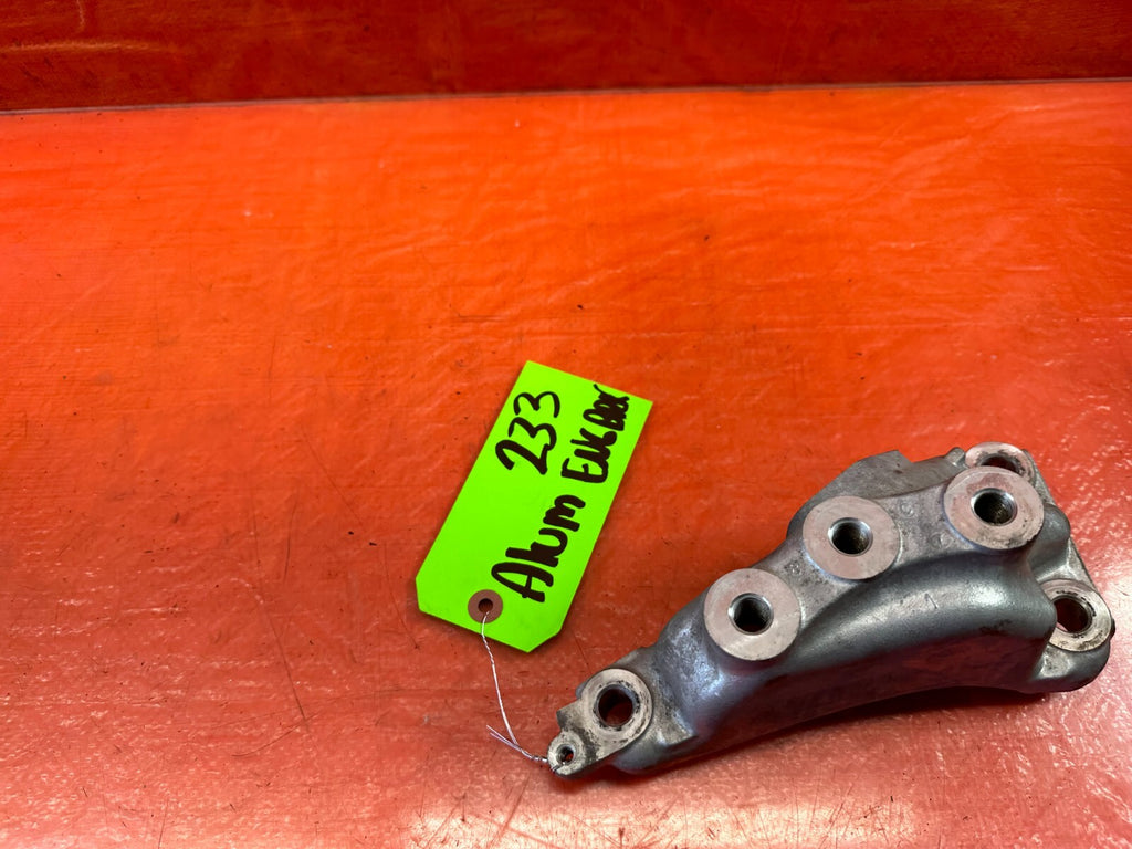 09 14 ACURA TSX   2.4L MANUAL   6 SPEED UPPER TRANSMISSION BRACKET   OEM #2331