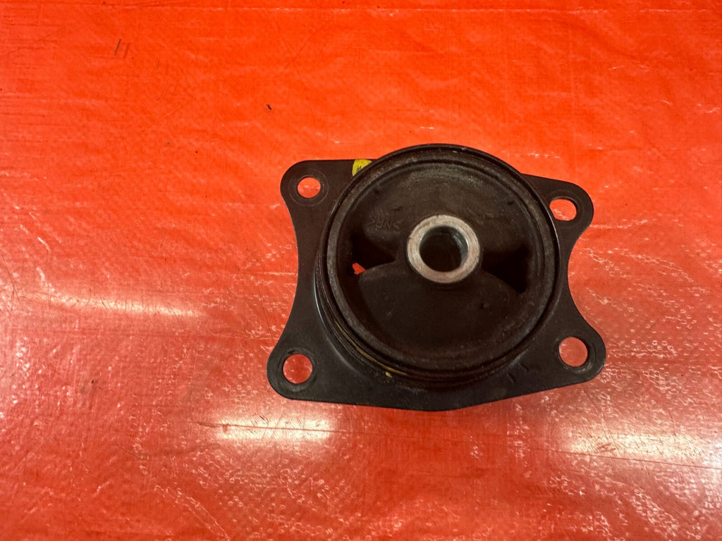 00 05 HONDA S2000   DIFFERENTIAL CARRIER PUMPKIN   RIGHT RUBBER MOUNT   OEM #2254