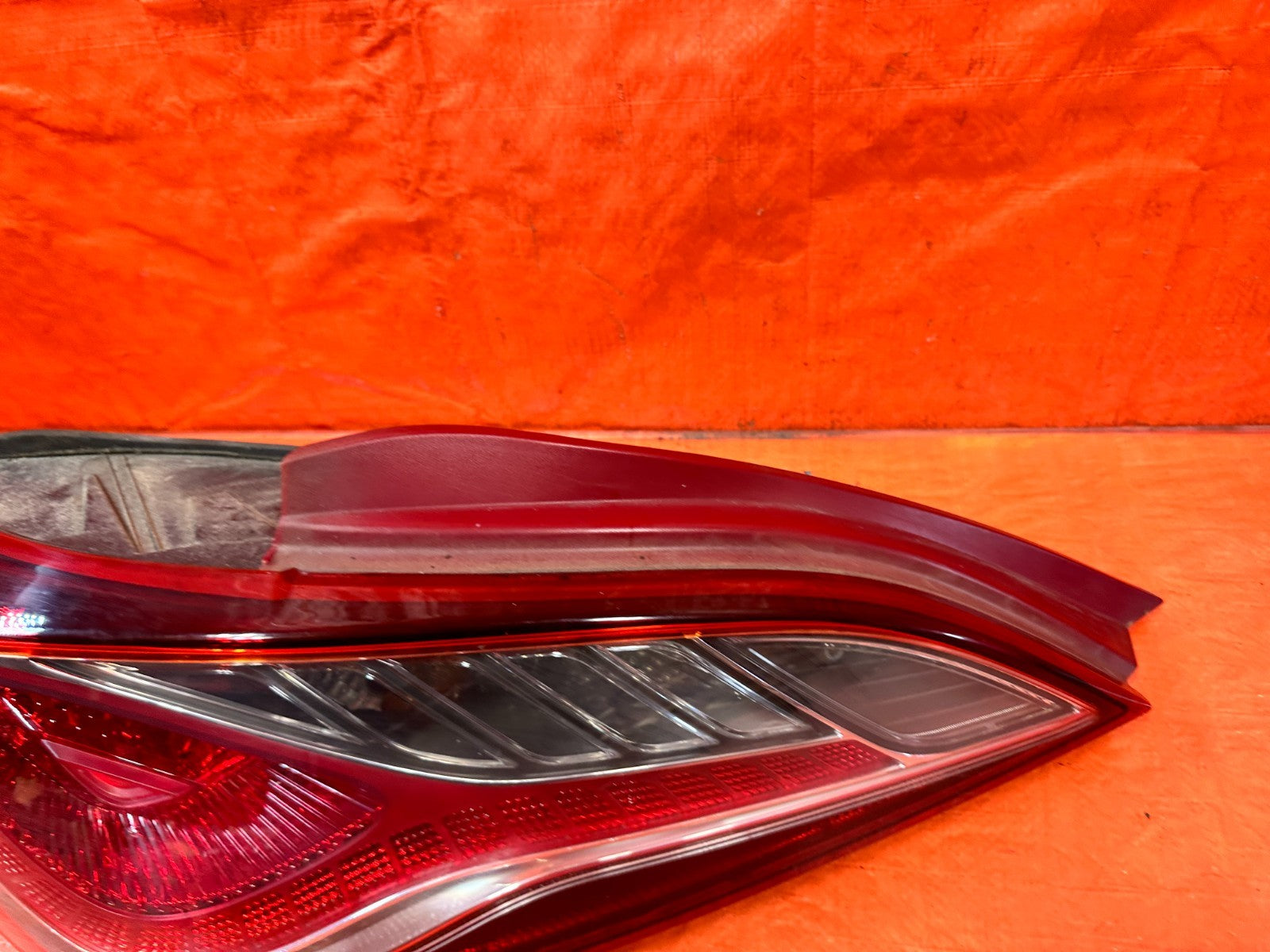 13 16 HYUNDAI GENESIS COUPE   DRIVER LEFT TAIL LIGHT LAMP   OEM FACTORY #3262