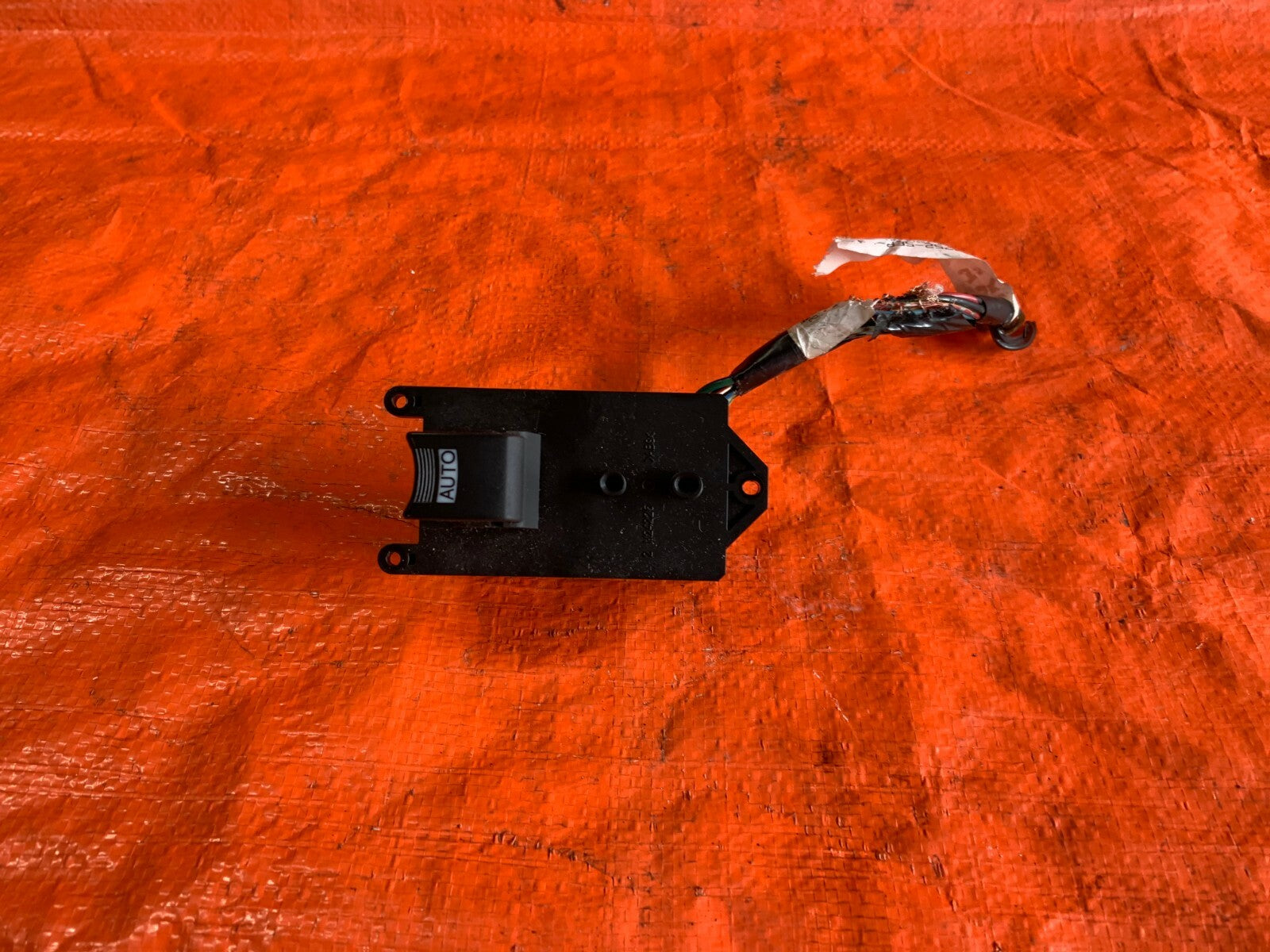 OEM 2004 04 ACURA TL   PASSENGER RIGHT FRONT WINDOW SWITCH W/ PIG TAILS3