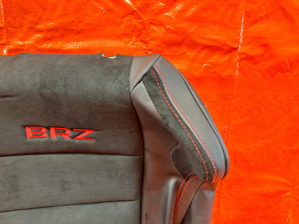 18 20 SUBARU BRZ   RIGHT FRONT UPPER SEAT SKIN LEATHER WRAP   OEM #2922
