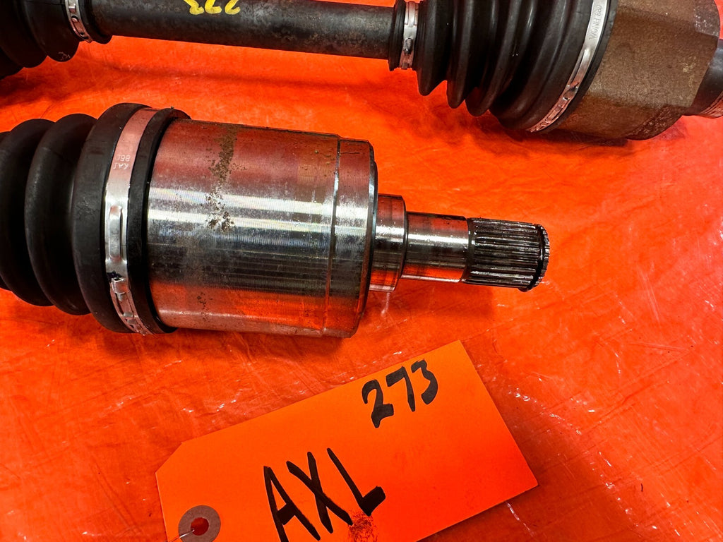92 96 HONDA PRELUDE   H22 H22A   LEFT AND RIGHT   AXLES DRIVESHAFTS   OEM 27911