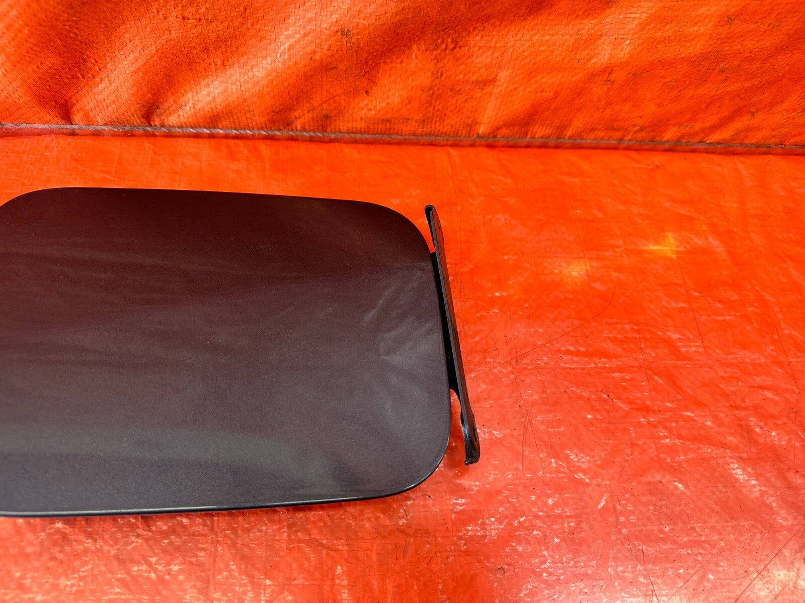 09 13 INFINITI G37 SEDAN   GASOLINE GAS FUEL LID COVER   OEM FACTORY #2381