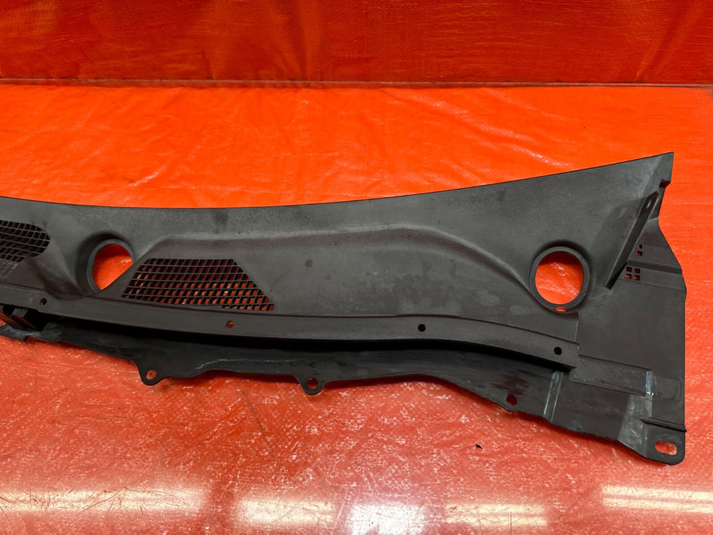 08 15 INFINITI G37 & Q60   2D COUPE   WIPER COWL TRIM   LEFT SIDE   OEM #1885