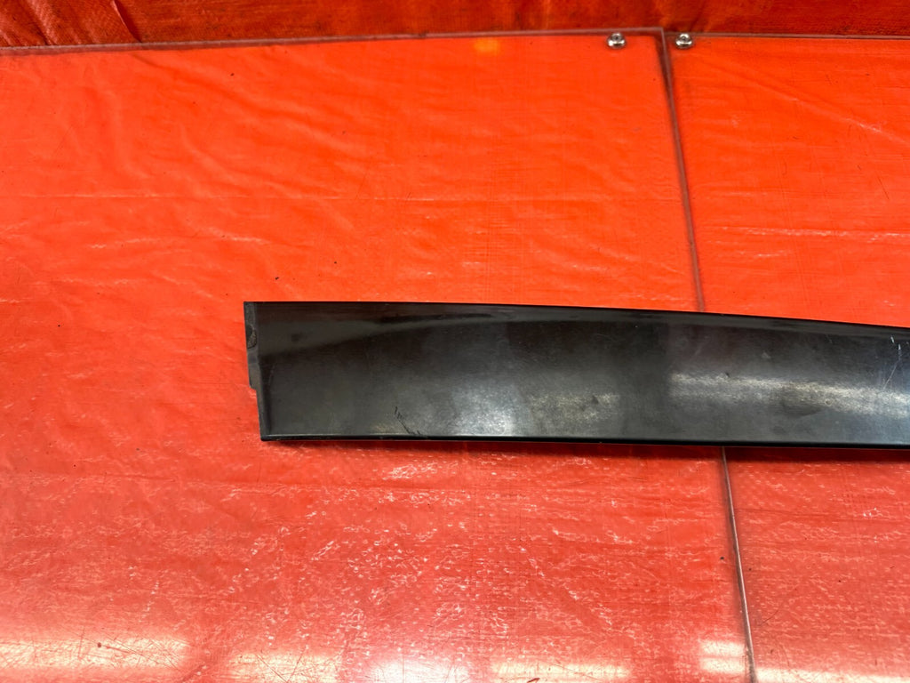 04 08 ACURA TL DRIVER LEFT FRONT   DOOR SASH PLASTIC TRIM   OEM FACTORY #2343