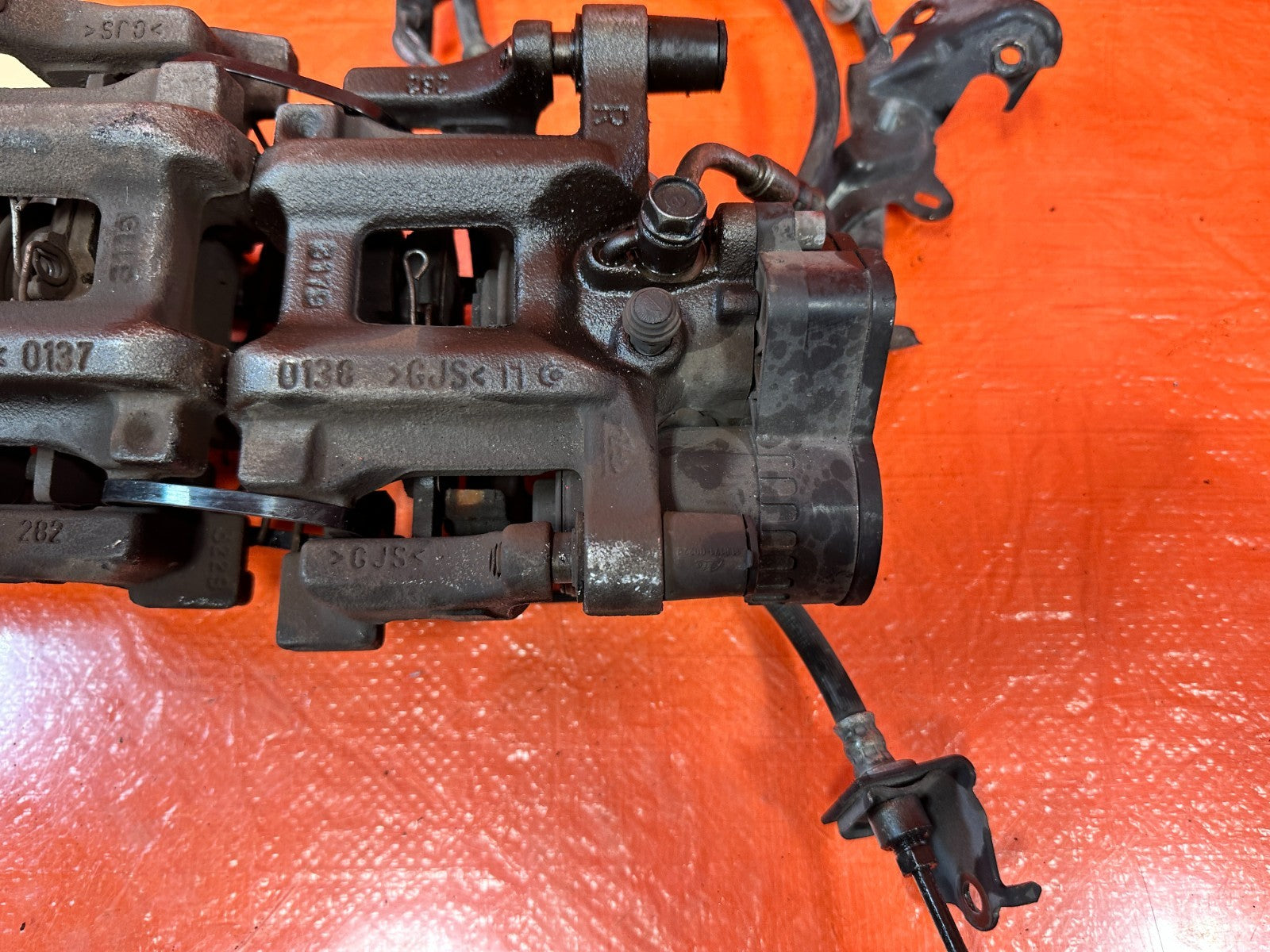 2018 HONDA ACCORD REAR BRAKE CALIPERS W/ MOTORS AND ABS WIRES LEFT RIGHT OEM 3246