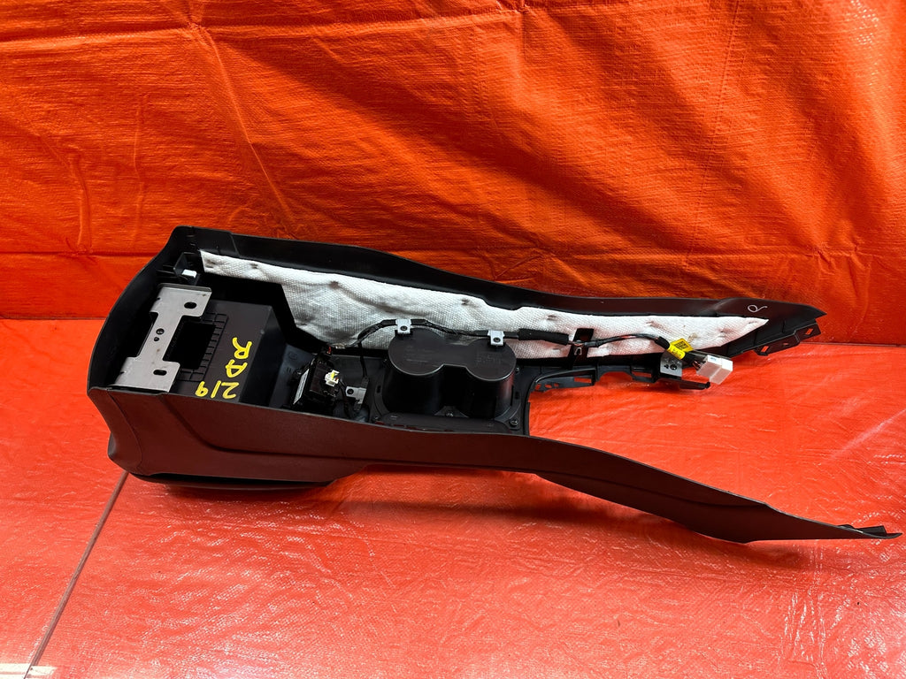 13 16 HYUNDAI GENESIS COUPE   ARM REST / CENTER CONSOLE STORAGE   OEM #21914