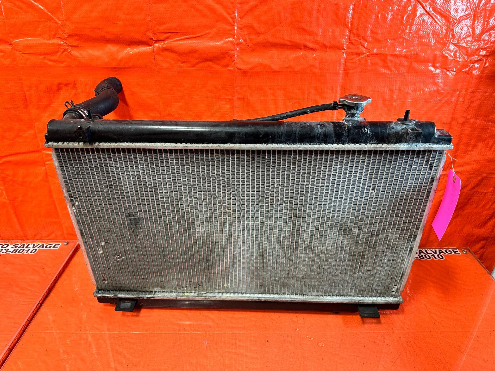 03 07 NISSAN 350Z   AUTOMATIC RADIATOR W/ FANS AND HOSES   1 FAN BAD THO OEM 26214