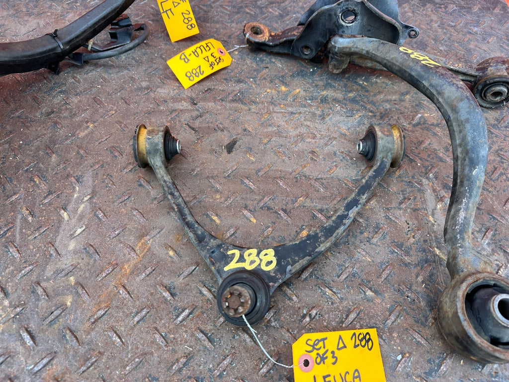 02 10 LEXUS SC430   DRIVER LEFT FRONT SPINDLE KNUCKLE HUB W/ ARMS OEM #2884