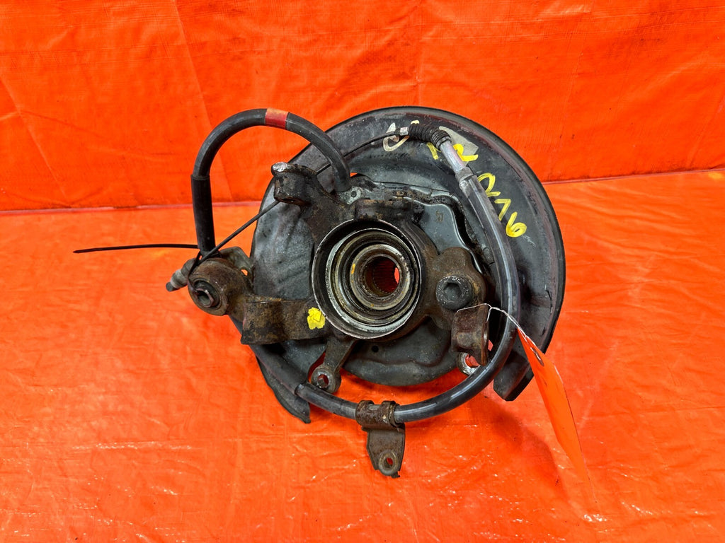 92 00 LEXUS SC300   PASSENGER RIGHT REAR   SPINDLE KNUCKLE HUB   OEM #2768