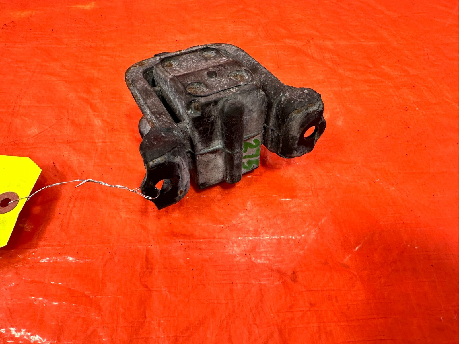 OEM 2004 04 ACURA TSX   ENGINE MOTOR MOUNT #2755