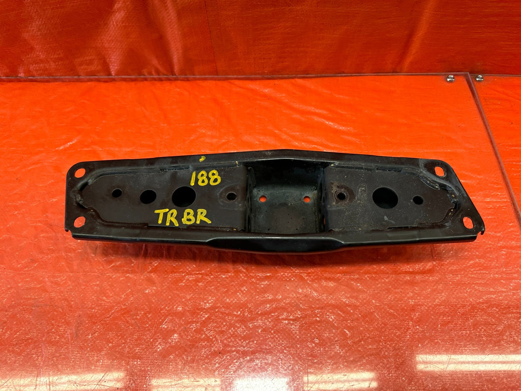 08 15 INFINITI G37 & Q60 COUPE   RWD ONLY   MANUAL TRANSMISSION BRACKET OEM #1887