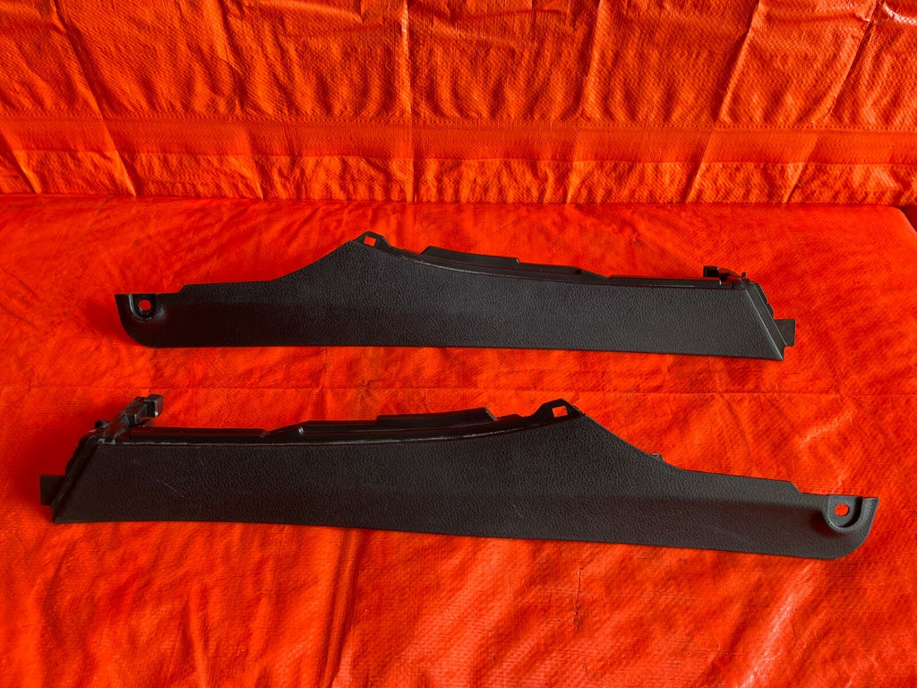 11 14 SUBARU IMPREZA WRX STI SEDAN   CENTER CONSOLE ARM REST TRIM LEFT RIGHT OEM0