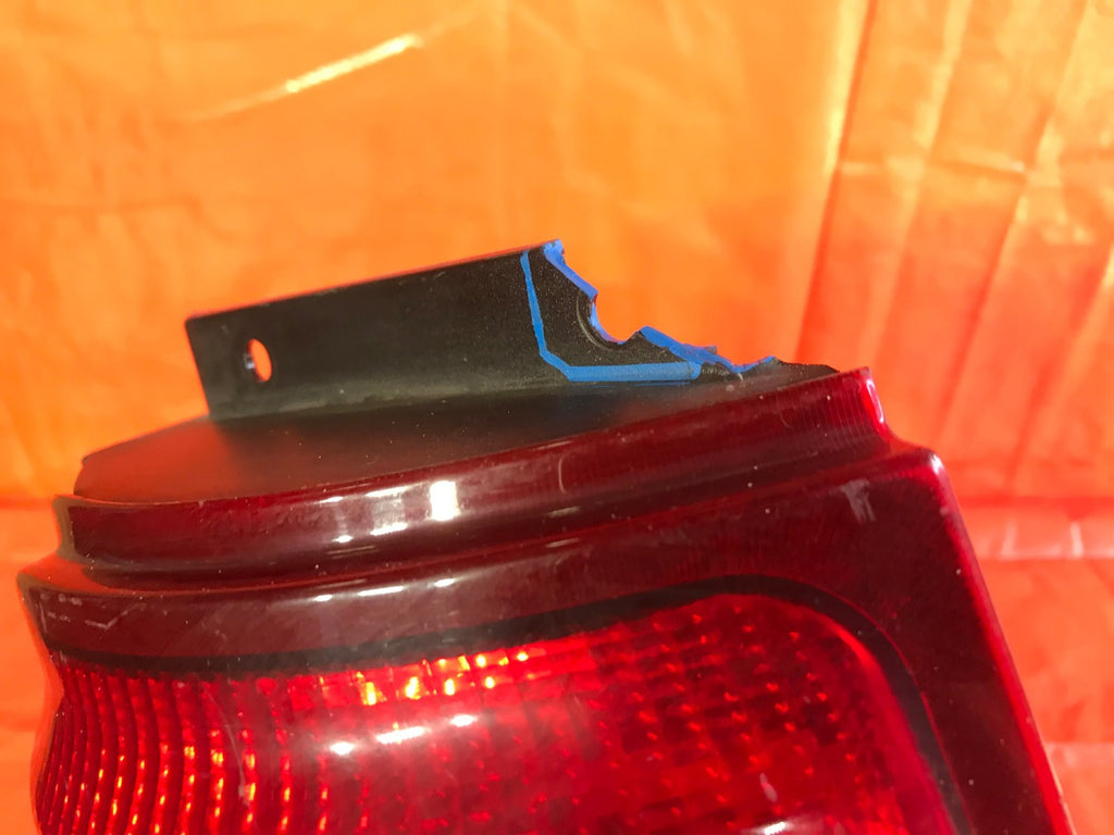 OEM 2001 01 FORD EXPLORER 2 DOOR PASSENGER RIGHT TAIL LIGHT LAMP 1L2X 138504 D 5