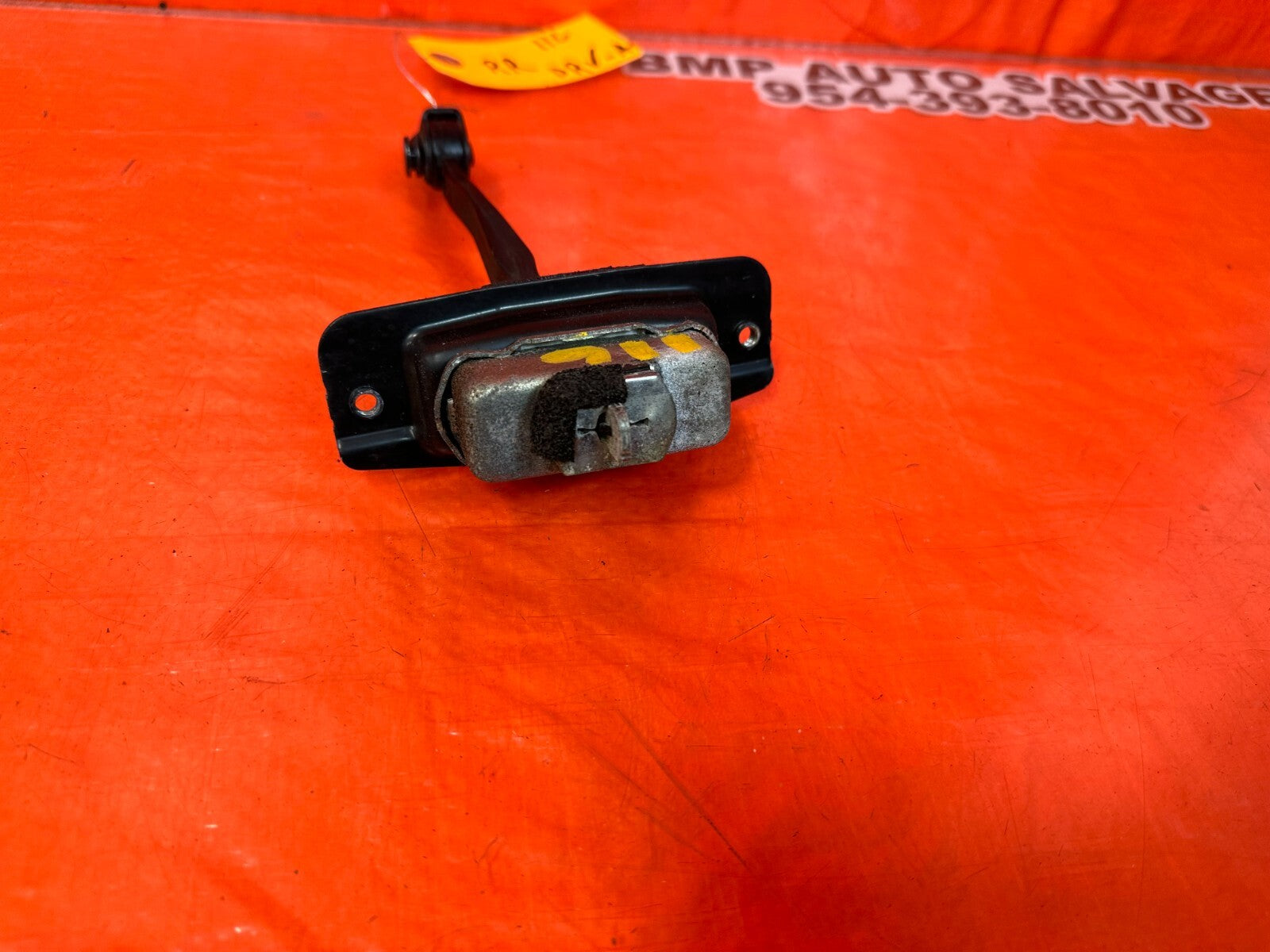 2010 10 INFINITI FX35   PASSENGER REAR DOOR CHECKER HINGE ARM STOPPER   OEM #1164
