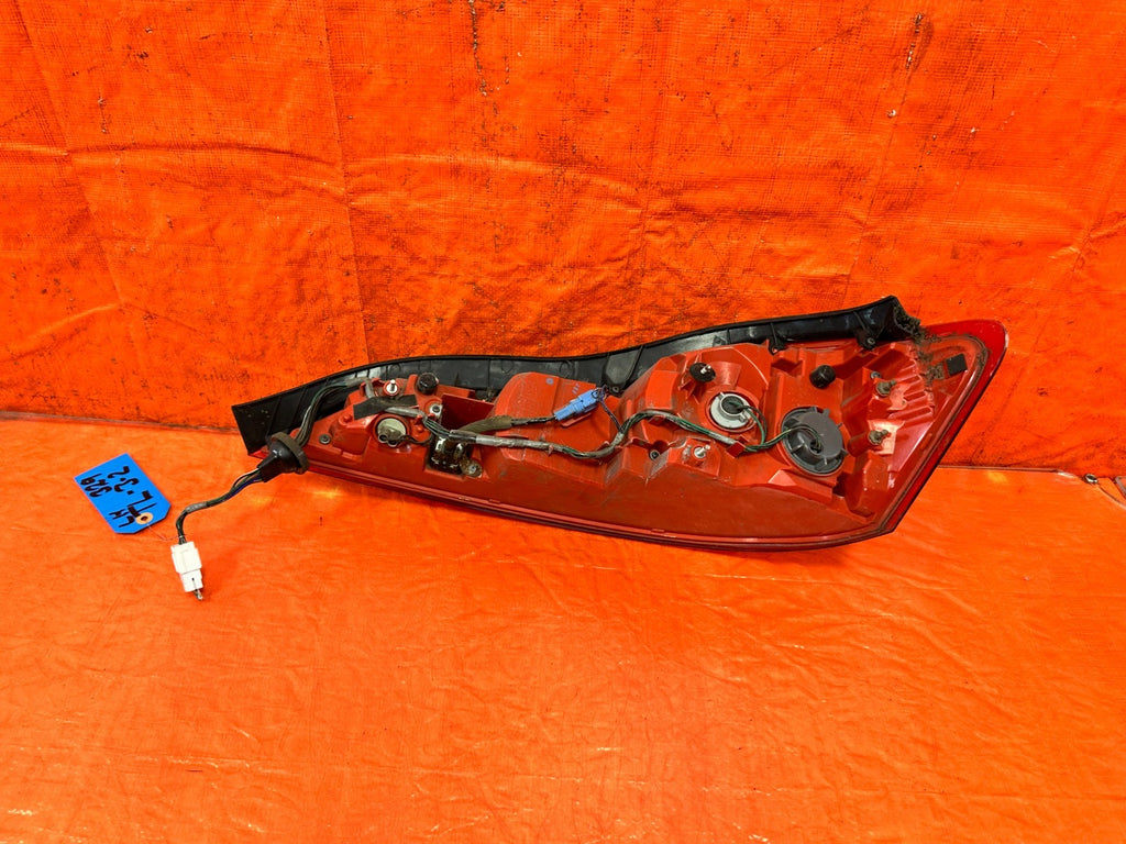 11 15 INFINITI G37 CONVERTIBLE   DRIVER LEFT TAIL LIGHT TAIL LAMP   OEM #3296